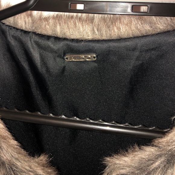 🔥Faux Fur Vest - Picture 2 of 2